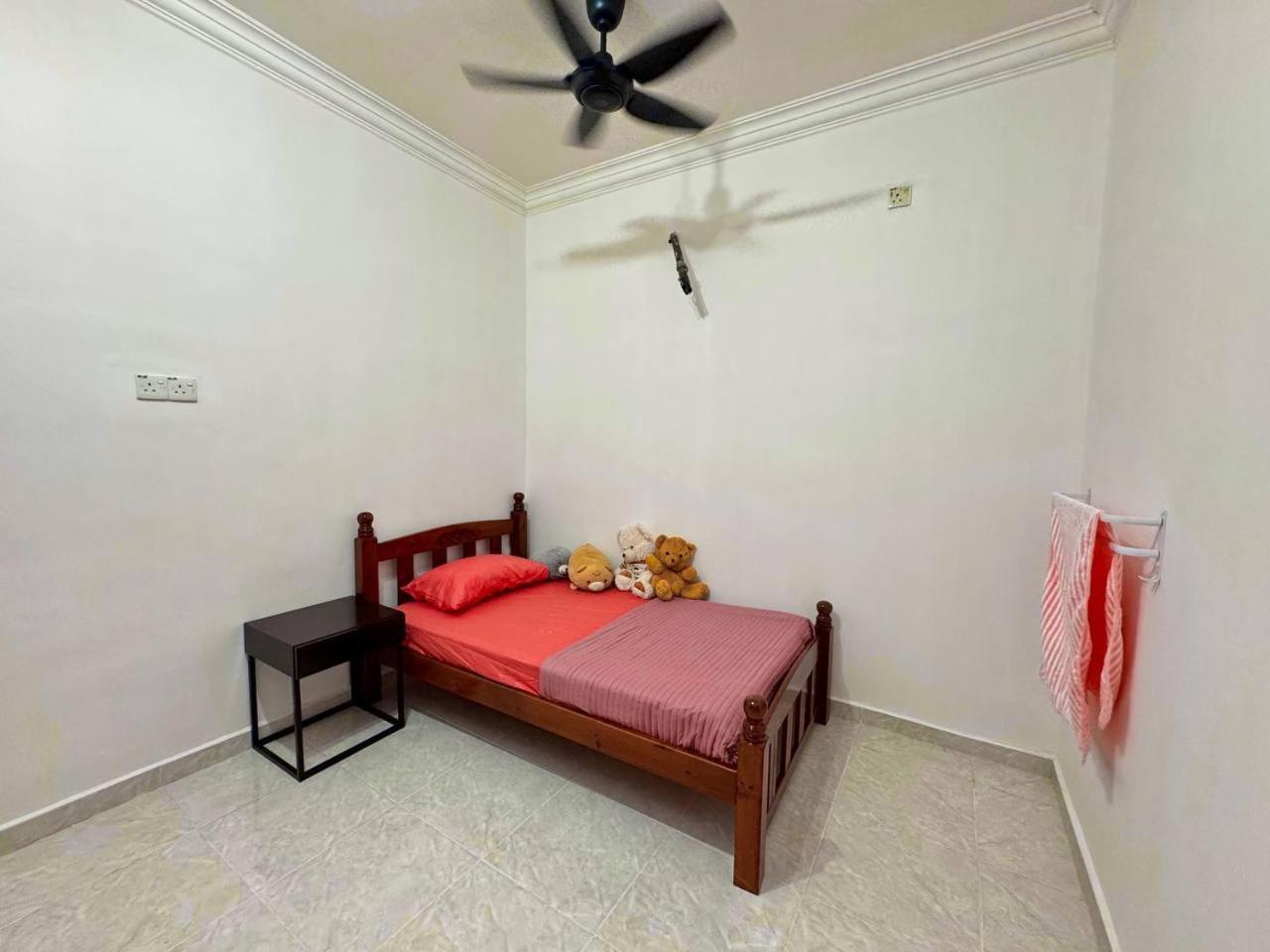 Ibai Golf Home Resort Homestay קואלה טרנגאנו מראה חיצוני תמונה